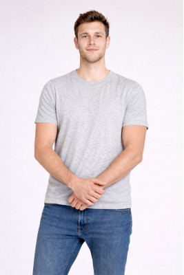 Футболка чоловіча